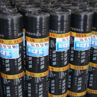 建筑防水材料三大核心产品 沥青、电熔镁砂与石墨电极的应用与市场分析